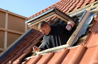 Pose de fenêtres de toit Velux à Feliceto